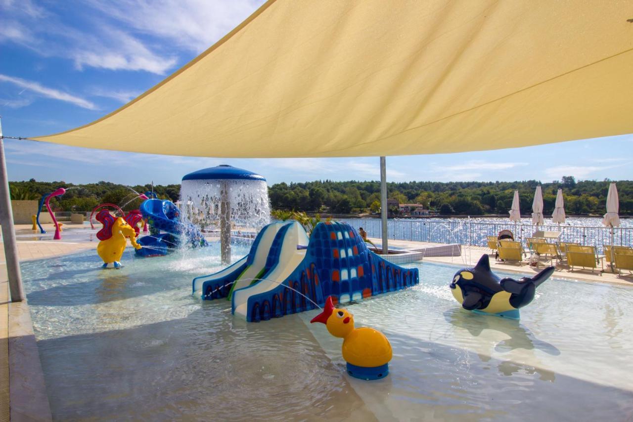 Park za odmor Easyatent Tent Lanterna Cervar-Porat