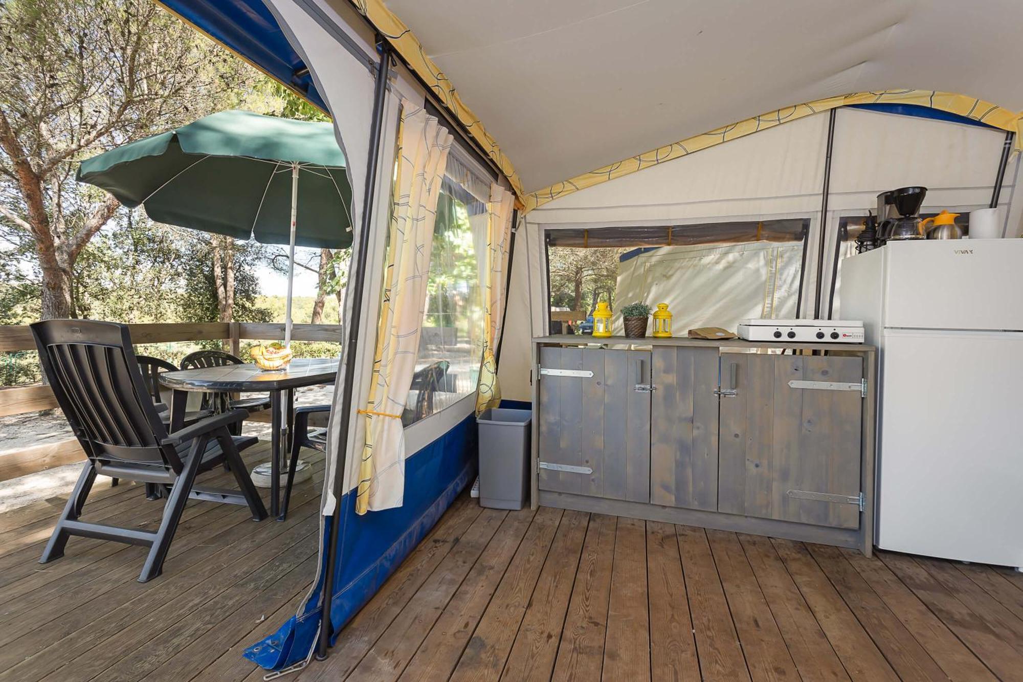 Park za odmor Easyatent Tent Lanterna Cervar-Porat