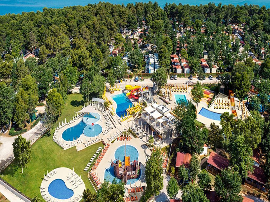Vakantiepark Easyatent Tent Lanterna Červar-Porat